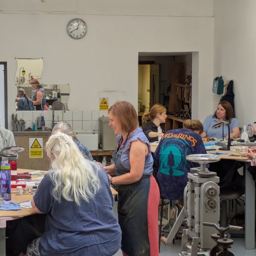 Enamelling with Linda Connelly